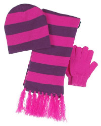 Purple Cap + Scarf + Gloves. Shop in Ukrainian Marriage Agency.