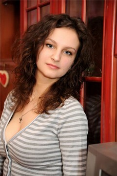Lena from Ivanofrankovsk, Ukraine girl pictures