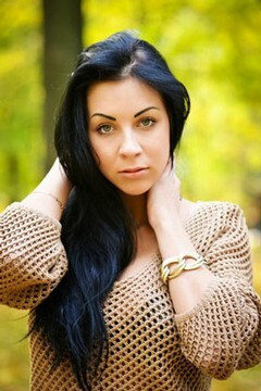 Yana from Rovno, Ukraine girl pictures