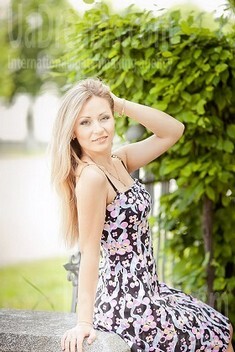 Viktoria from Poltava 24 years - hot lady. My small public photo.