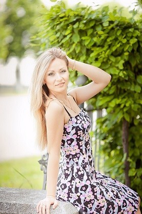 Viktoria from Poltava 24 years - soft light. My big primary photo.