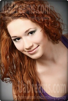 Anastasia from Donetsk 22 years - easy charm. My small public photo.