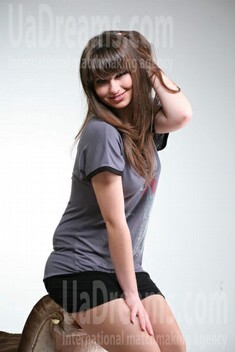 Anna from Merefa 21 years - single lady. My small public photo.