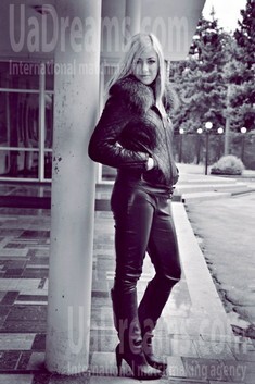 Anastasia from Zaporozhye 22 years - good girl. My small public photo.