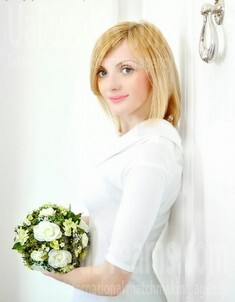Liliya from Merefa 30 years - Kind-hearted woman. My small public photo.