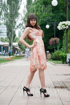 Olga from Donetsk 28 years - eyes with love. My small public photo.