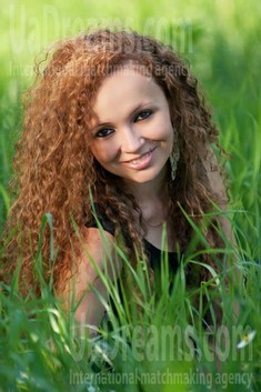 Irena from Ivanofrankovsk 24 years - want to be loved. My small public photo.