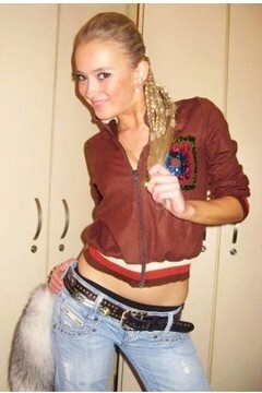 Ksenia from Rovno 24 years - cool photo shooting. My small primary photo.