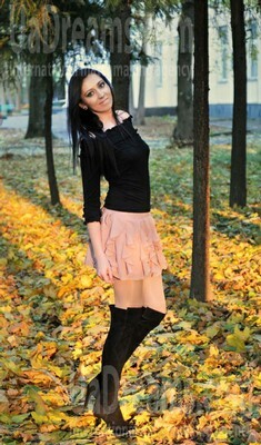 Kateryna from Rovno 25 years - ukrainian woman. My small public photo.