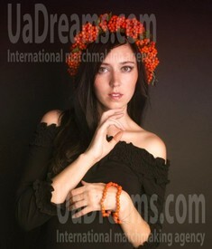 Kateryna from Rovno 25 years - attractive lady. My small public photo.