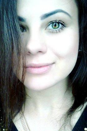 Julia from Rovno 20 years - bright smile. My big primary photo.