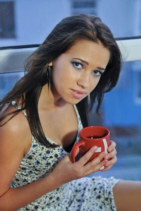 Anna from Rovno 20 years - single russian woman. My big primary photo.
