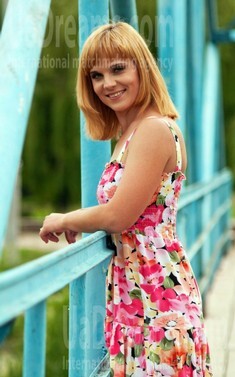 Tatiana from Rovno 32 years - want to be loved. My small public photo.