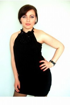 Anna from Rovno 23 years - creative image. My mid primary photo.