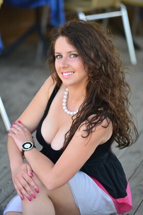 Sveta from Sumy 22 years - waiting for husband. My big primary photo.