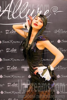 Irochka from Donetsk 28 years - nice smile. My small public photo.