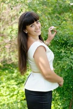 Galya from Ivanofrankovsk 26 years - ukrainian girl. My mid primary photo.