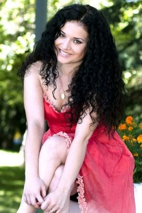 Yulichka from Rovno 22 years - wants to be loved. My big primary photo.