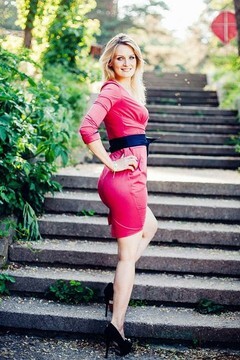 Julia from Cherkasy 33 years - want to be loved. My small primary photo.