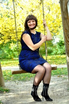 Liudmyla from Rovno 31 years - single russian woman. My small public photo.