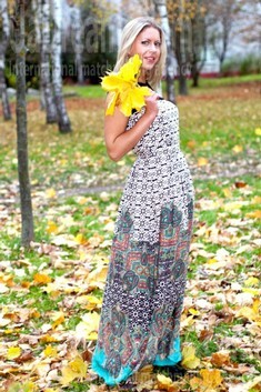 Alla from Rovno 22 years - nice fiancee. My small public photo.