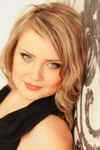 Julia from Poltava 27 years - nice smile. My small primary photo.