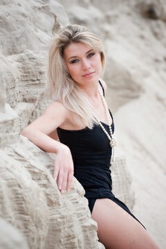 Victoria from Kremenchug 25 years - lovely girl. My mid primary photo.