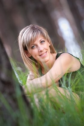 Julia from Kremenchug 32 years - nice smile. My big primary photo.