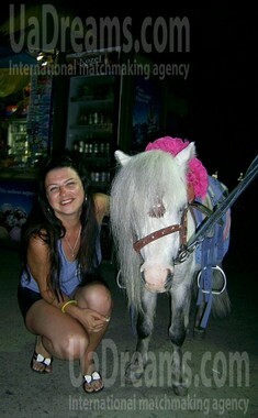 Mashenka from Kremenchug 28 years - ukrainian bride. My small public photo.
