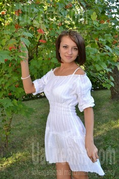 Olya from Lutsk 24 years - seeking man. My small public photo.