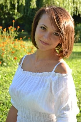 Olya from Lutsk 24 years - clever beauty. My big primary photo.