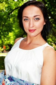Olga from Lutsk 24 years - intelligent lady. My small primary photo.
