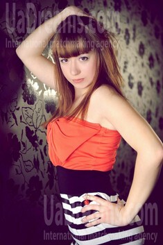 Kristina from Simferopol 26 years - loving woman. My small public photo.