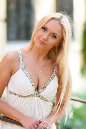 Masha from Poltava 26 years - bride for you. My big primary photo.