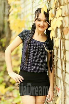 Katerina from Nikolaev 22 years - bride for you. My small public photo.