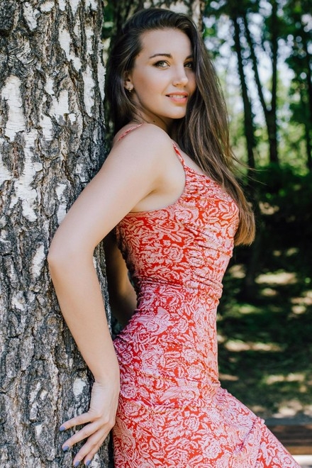 Julia Cherkasy 25 y.o. - girl for dating - small primary photo. Julia from Cherkasy 25 years - girl for dating. My small primary photo.