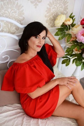Lubov from Kharkov 47 years - amazing appearance. My small primary photo.