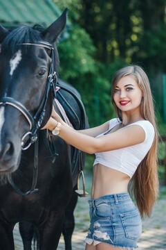 Anastasia from Lutsk 22 years - joy and happiness. My small primary photo.