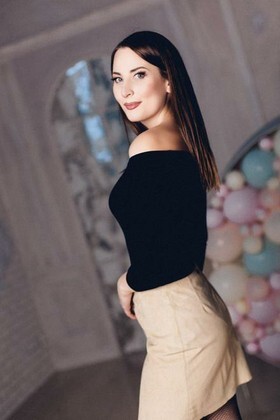 Marina from Poltava 25 years - sunny smile. My small primary photo.