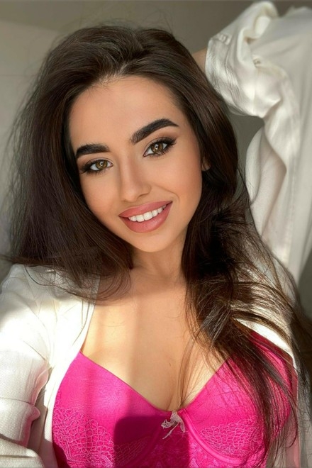 Nelya Lviv 20 y.o. - girl for dating - small primary photo. Nelya from Lviv 20 years - girl for dating. My small primary photo.