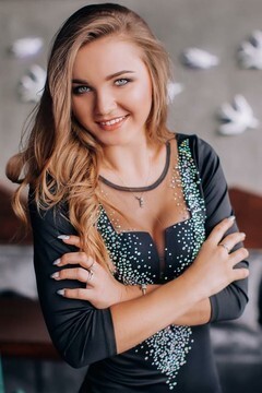 Yana from Lutsk 20 years - girl for dating. My small primary photo.