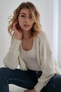 Oleksandra from Ivano-Frankovsk 22 years - it
