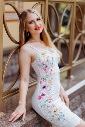 Kate Poltava 24 y.o. - easy charm - small primary photo. Kate from Poltava 24 years - easy charm. My small primary photo.
