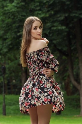 Olga from Lviv 29 years - good mood. My small primary photo.