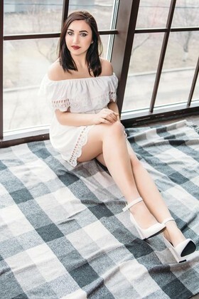 Julia Kharkov 27 y.o. - beautiful woman - small primary photo. Julia from Kharkov 27 years - beautiful woman. My small primary photo.