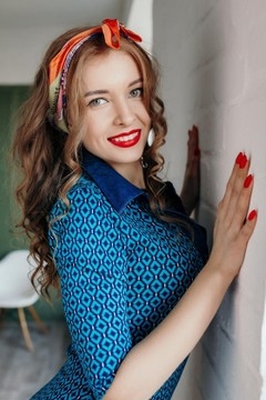 Julia from Zaporozhye 32 years - easy charm. My mid primary photo.