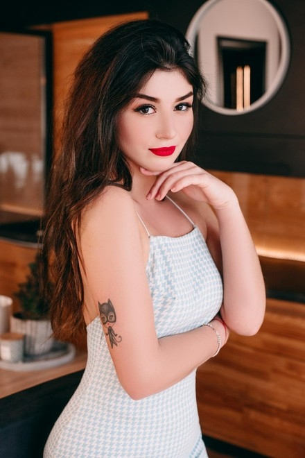 Mila Cherkasy 25 y.o. - girl for marriage - small primary photo. Mila from Cherkasy 25 years - girl for marriage. My small primary photo.