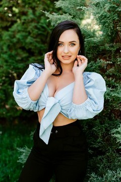 Olya Ivano-Frankovsk 25 y.o. - introduce myself - mid primary photo. Olya from Ivano-Frankovsk 25 years - introduce myself. My mid primary photo.