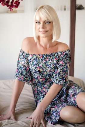 Irina Odessa 41 y.o. - lovely girl - small primary photo. Irina from Odessa 41 years - lovely girl. My small primary photo.