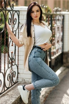 Sofia from Poltava 18 years - single lady. My mid primary photo.